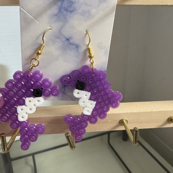 Dolphin purple perler beads earrings - Picture 3 of 3